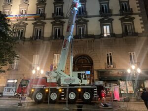 Noleggio Camion Gru Napoli